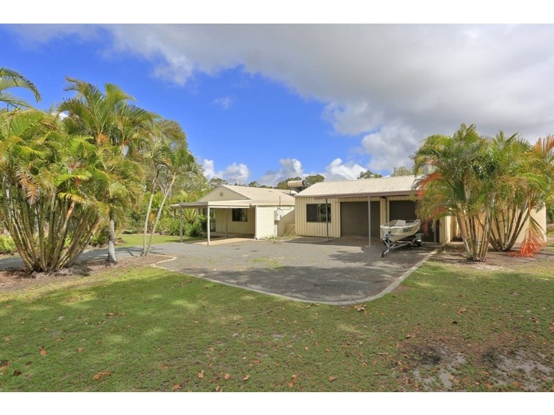 10 Wonderland Avenue, Branyan QLD 4670