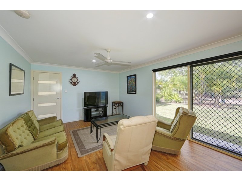 10 Wonderland Avenue, Branyan QLD 4670