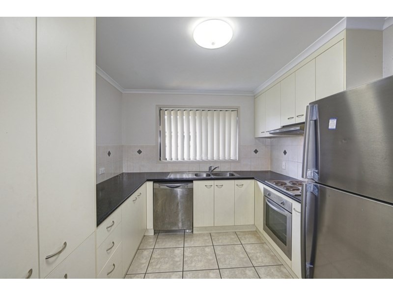 20 Searle Street, Thabeban QLD 4670