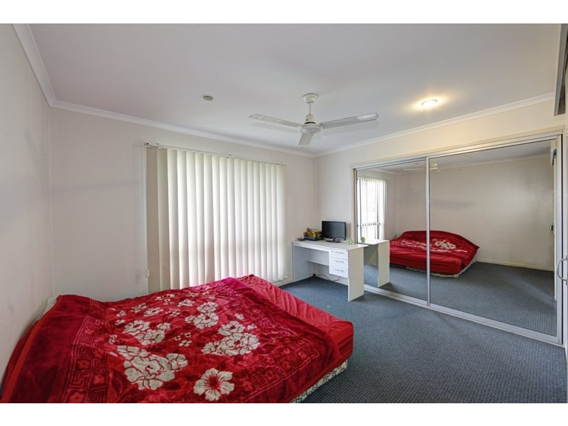 20 Searle Street, Thabeban QLD 4670