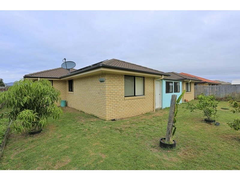 20 Searle Street, Thabeban QLD 4670