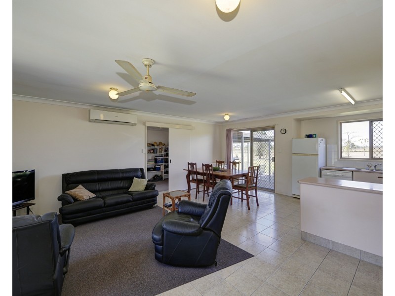 1 Palomino Avenue, Branyan QLD 4670