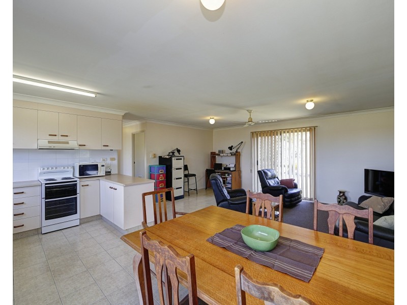 1 Palomino Avenue, Branyan QLD 4670