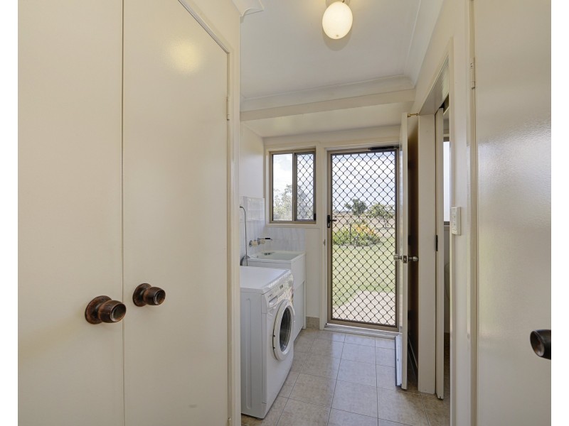 1 Palomino Avenue, Branyan QLD 4670