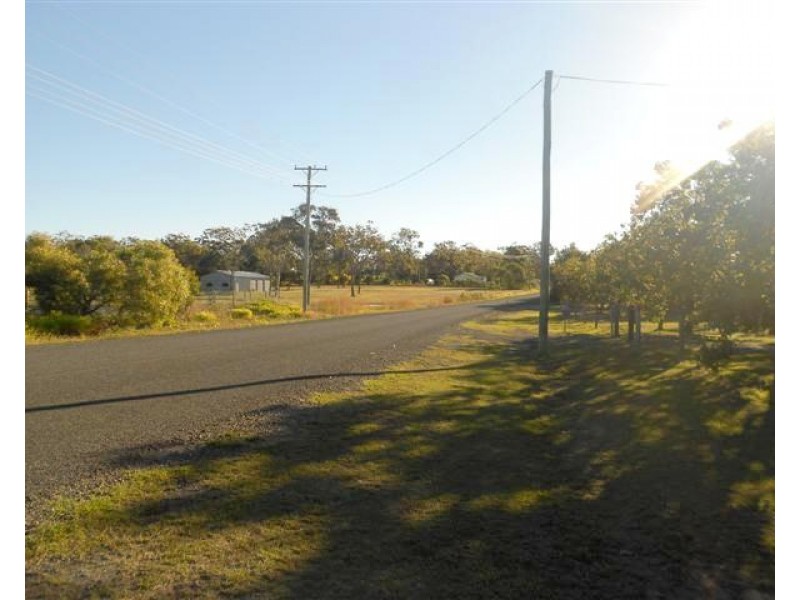 13 Fern Tree Drive, Coonarr QLD 4670