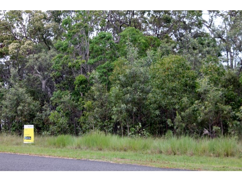 22 Hannah Court, Moore Park Beach QLD 4670