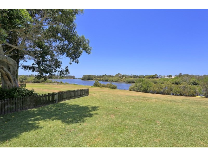 91 Fairway Drive, Bargara QLD 4670