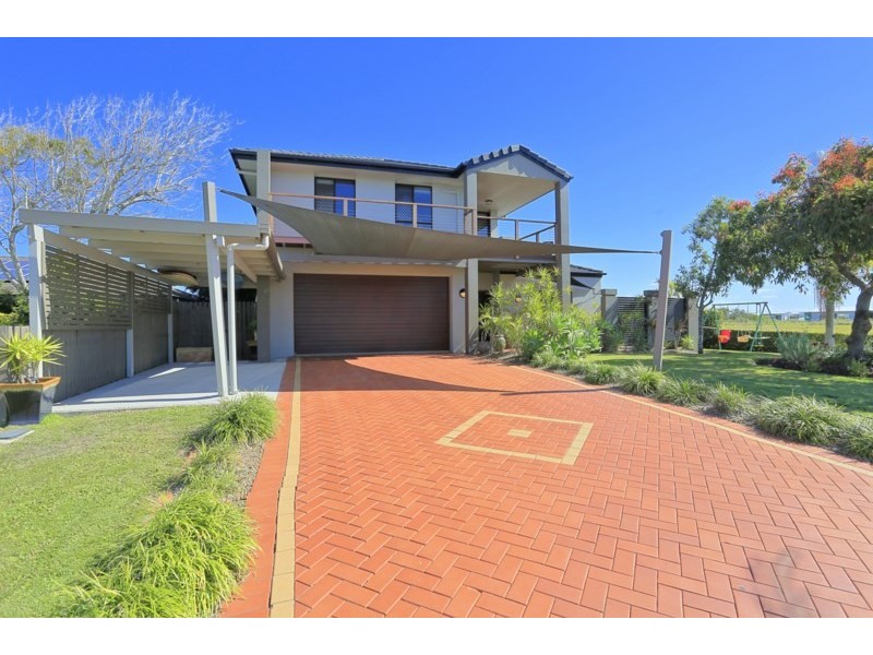 6 Fiona Place, Bargara QLD 4670