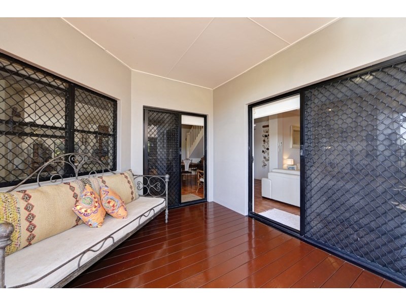 6 Fiona Place, Bargara QLD 4670