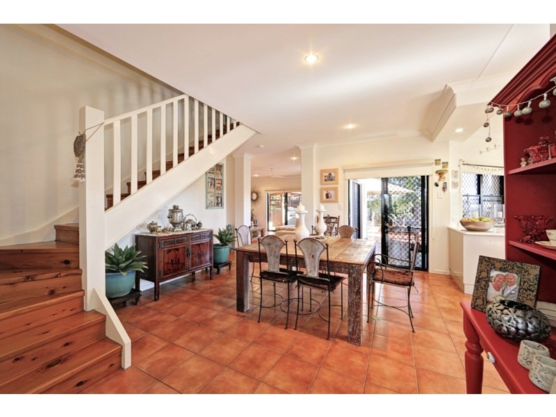 6 Fiona Place, Bargara QLD 4670