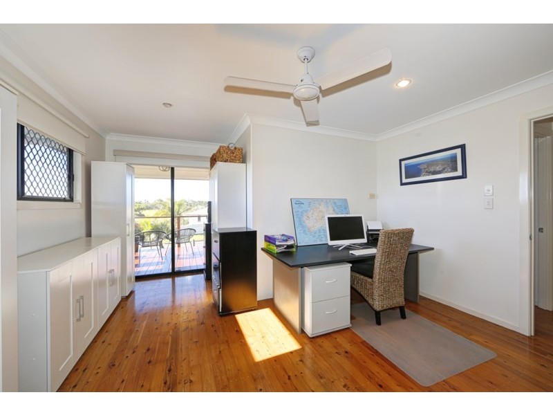 6 Fiona Place, Bargara QLD 4670