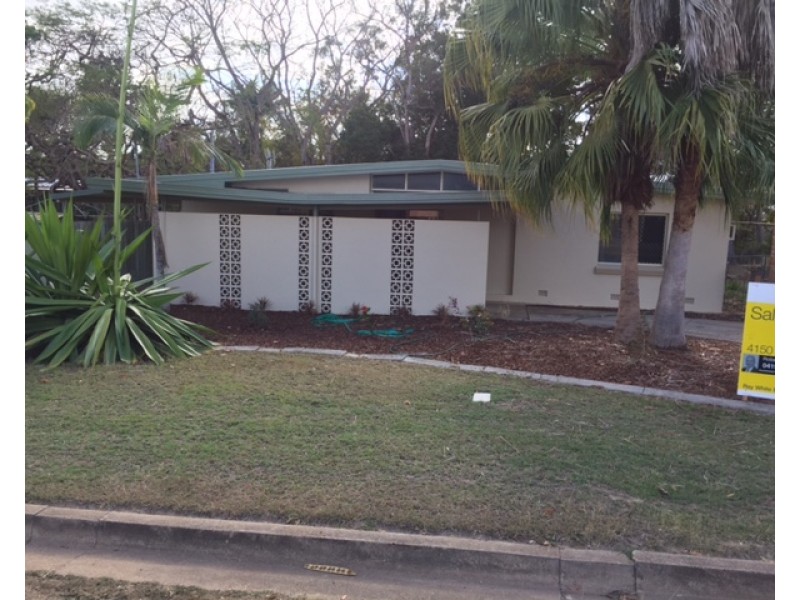 8 Buzza Street, Walkervale QLD 4670