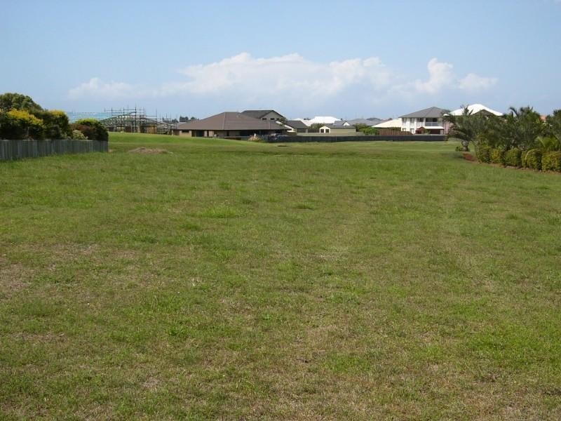 Coral Cove QLD 4670