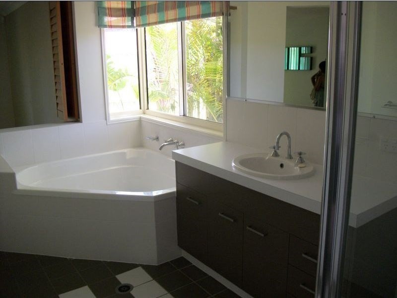 17 Breeze Drive, Bargara QLD 4670