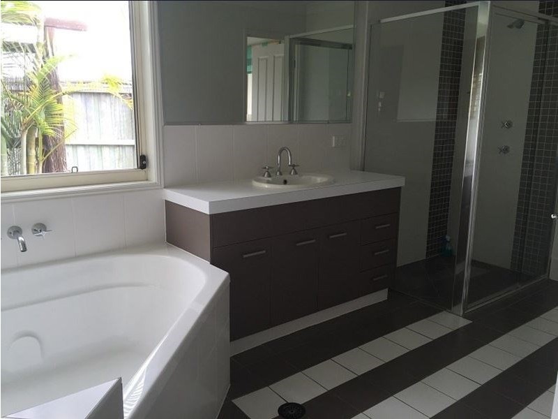 17 Breeze Drive, Bargara QLD 4670