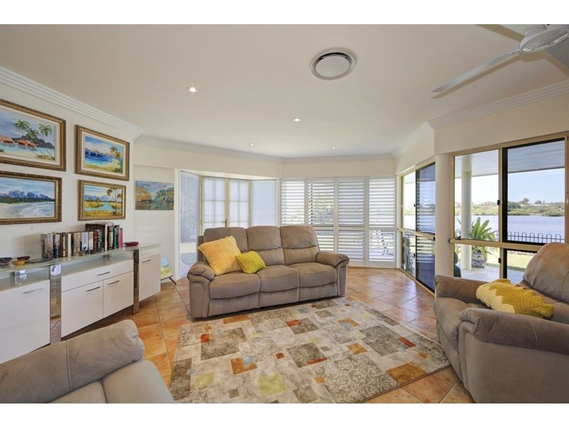 69 Fairway Drive, Bargara QLD 4670