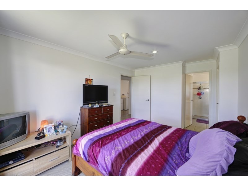 9 Broadmeadow Avenue, Thabeban QLD 4670