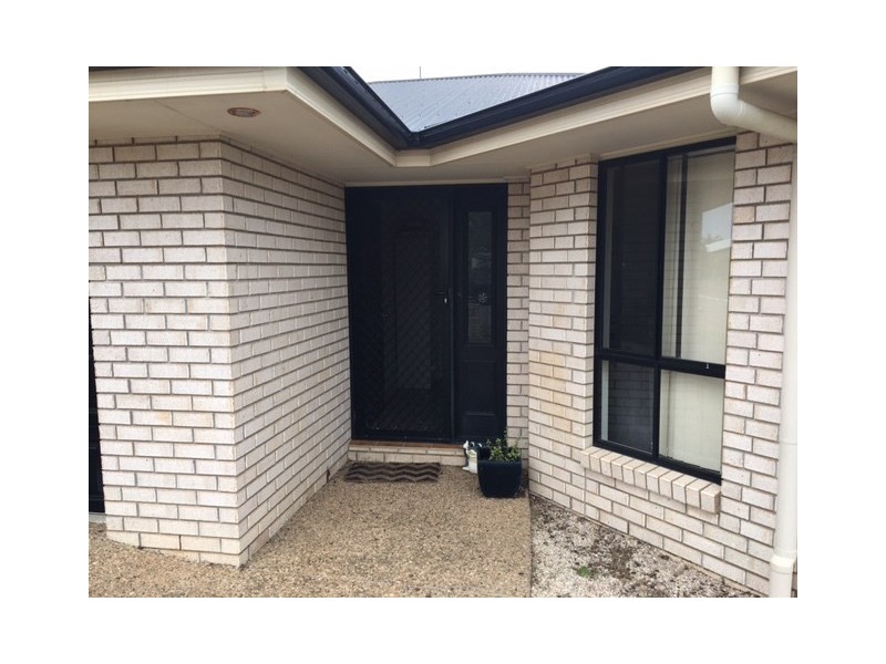 9 Broadmeadow Avenue, Thabeban QLD 4670
