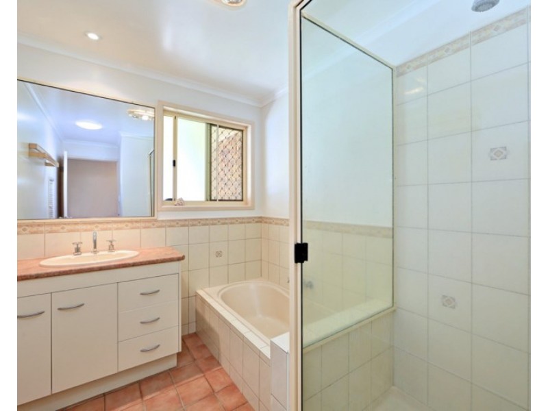 38 Maughan Street, Thabeban QLD 4670