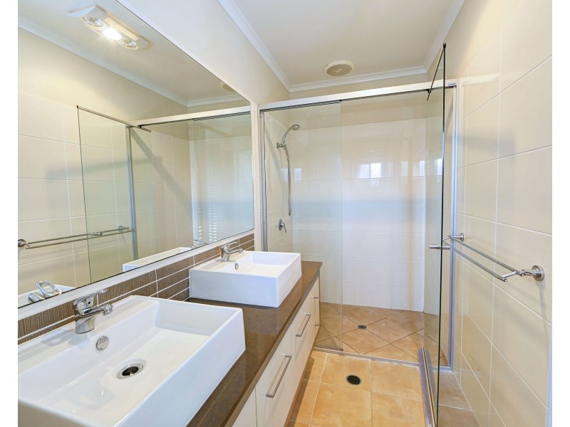 4 Andrew Close, Bargara QLD 4670