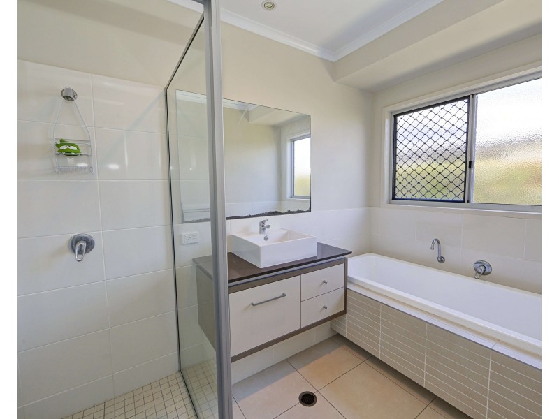 4 Andrew Close, Bargara QLD 4670