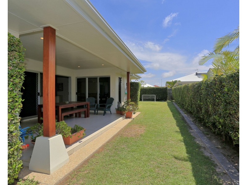 4 Andrew Close, Bargara QLD 4670