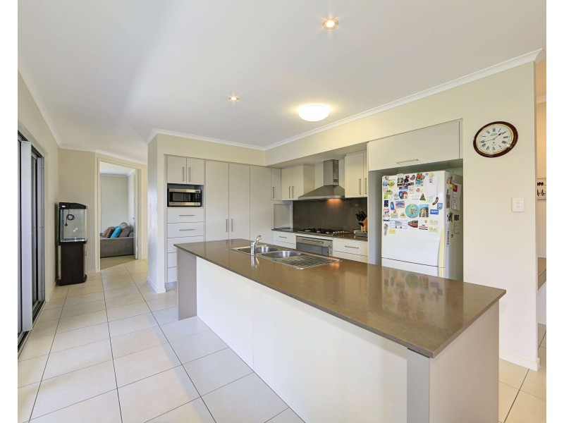 4 Andrew Close, Bargara QLD 4670