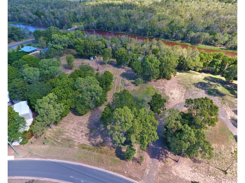 46 Kingfisher Crescent, Moore Park Beach QLD 4670