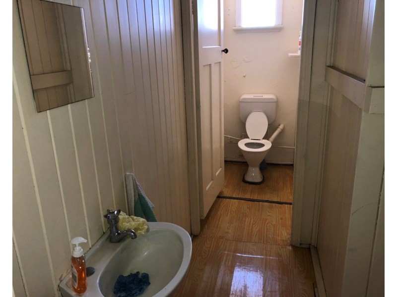 75 Bourbong Street, Bundaberg Central QLD 4670