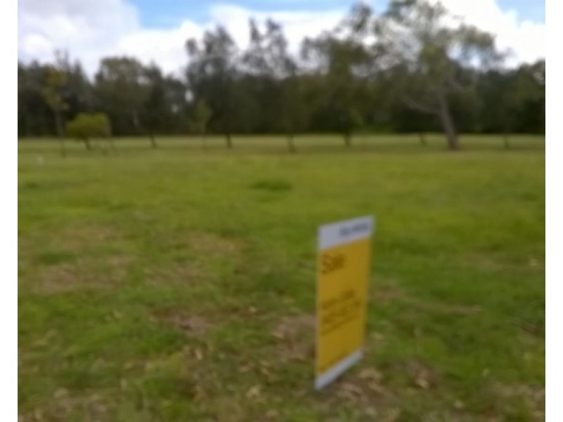 16 Betty Close, Coral Cove QLD 4670