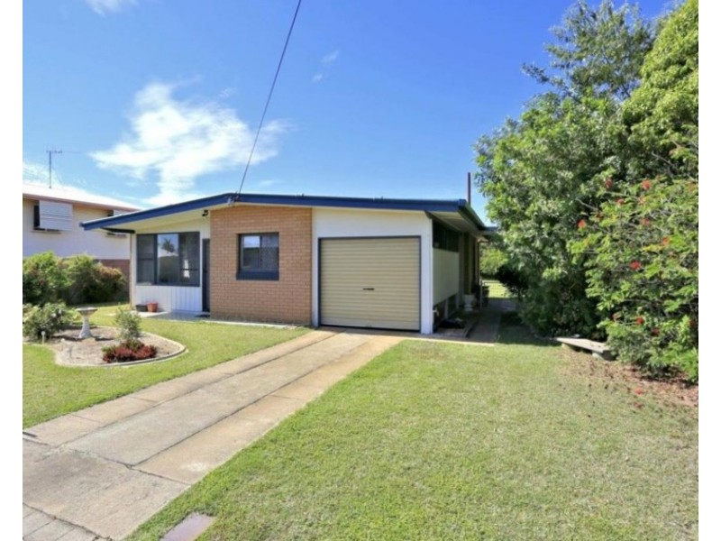 7 Walsh Street, Walkervale QLD 4670