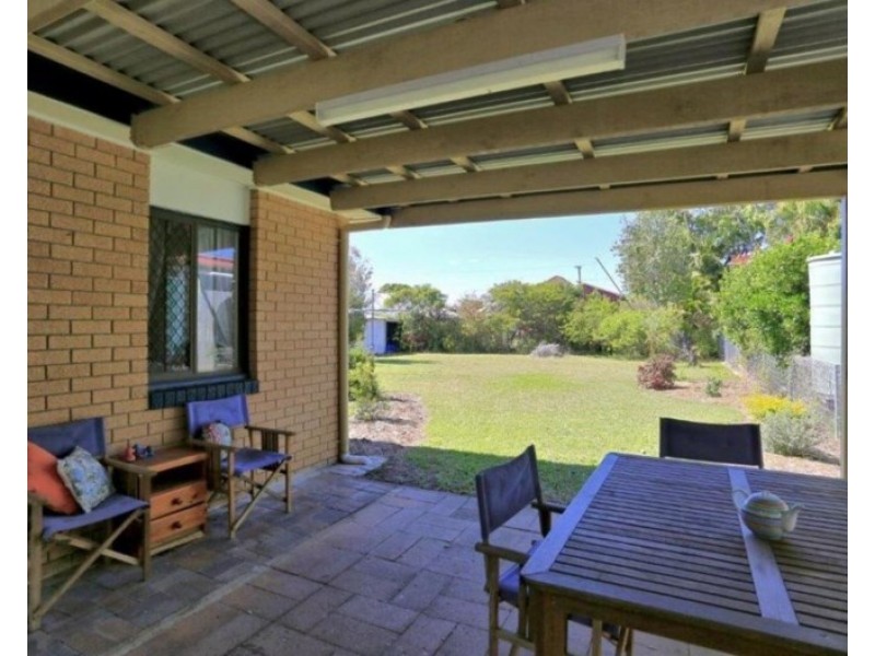 7 Walsh Street, Walkervale QLD 4670