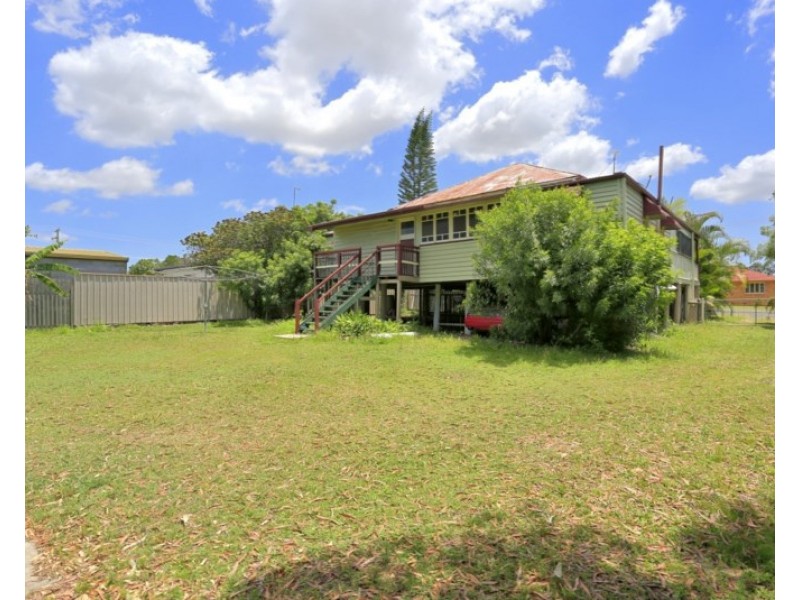 14 Arthur Street, Bundaberg South QLD 4670