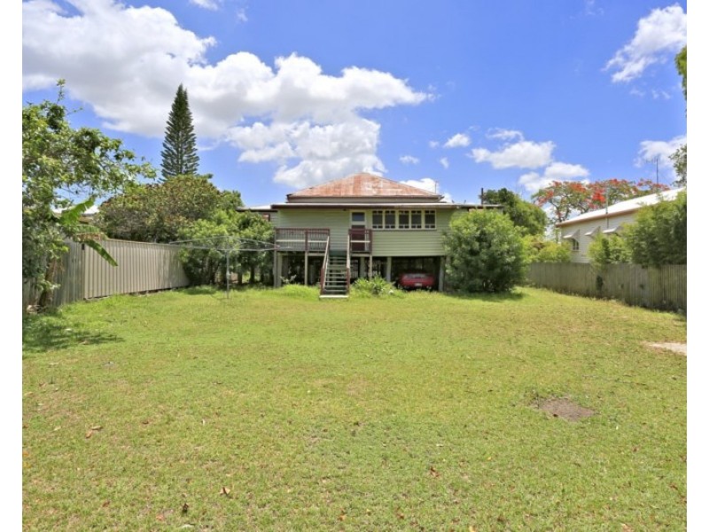 14 Arthur Street, Bundaberg South QLD 4670