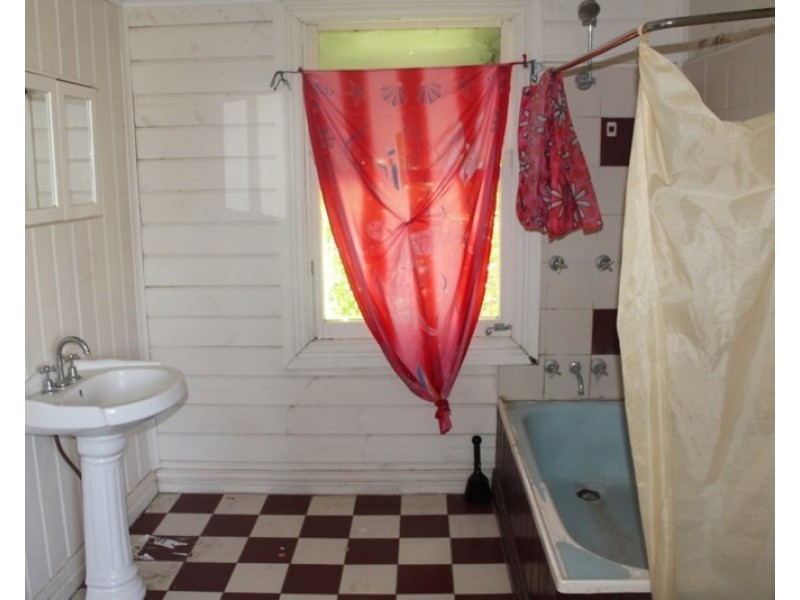 14 Arthur Street, Bundaberg South QLD 4670