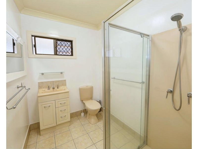 15 McKewen Street, Svensson Heights QLD 4670