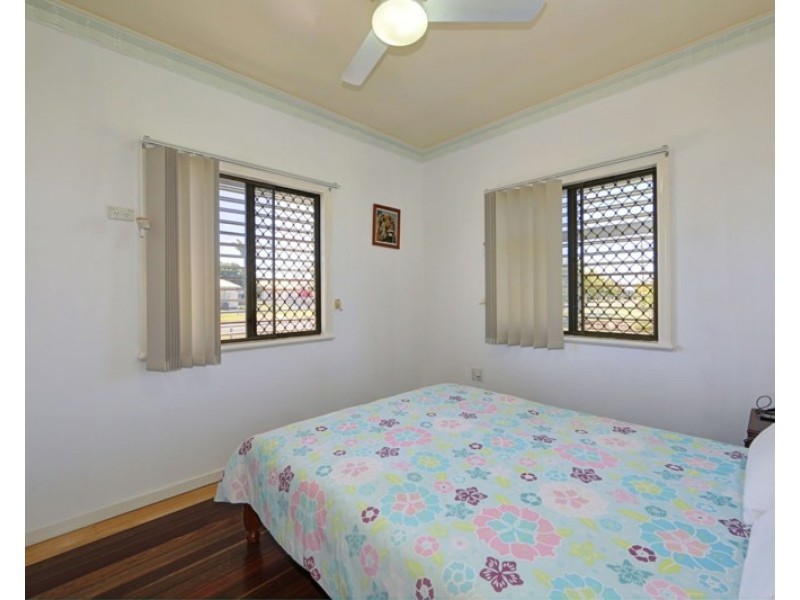 15 McKewen Street, Svensson Heights QLD 4670