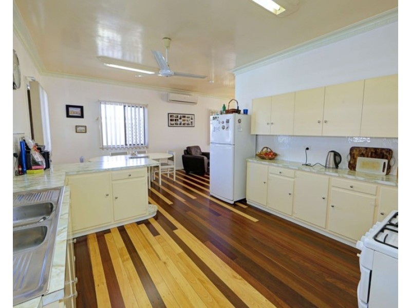 15 McKewen Street, Svensson Heights QLD 4670