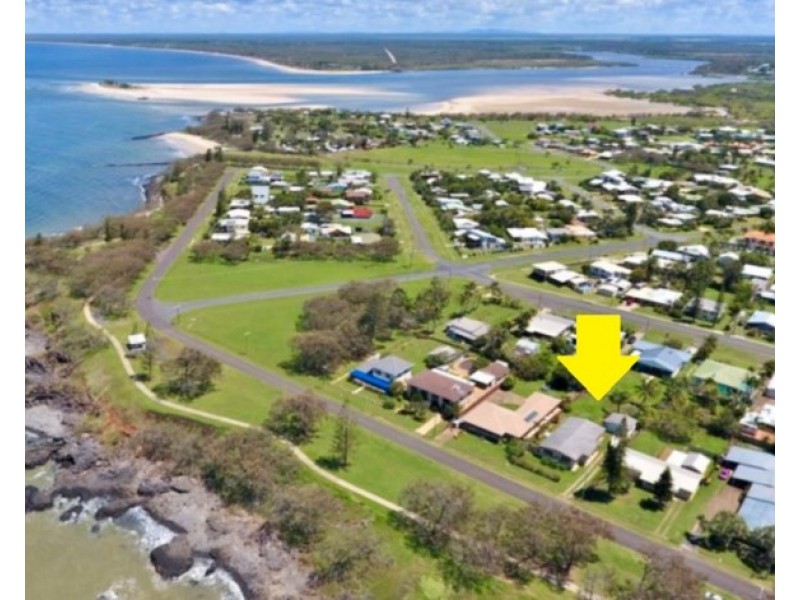 30 Esplanade, Elliott Heads QLD 4670