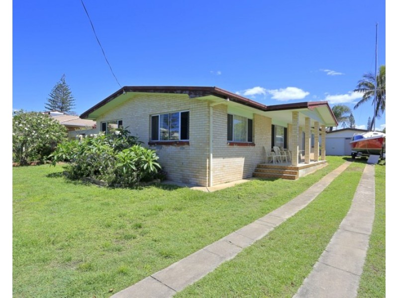 30 Esplanade, Elliott Heads QLD 4670