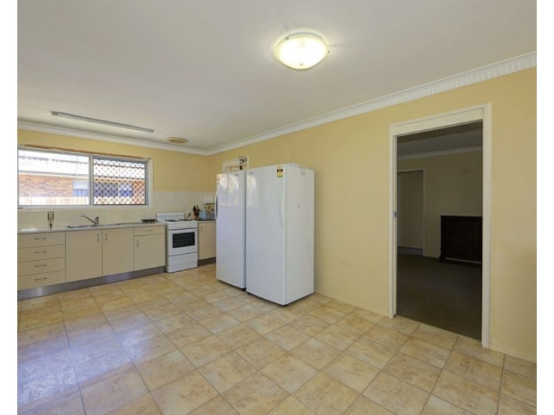 30 Esplanade, Elliott Heads QLD 4670