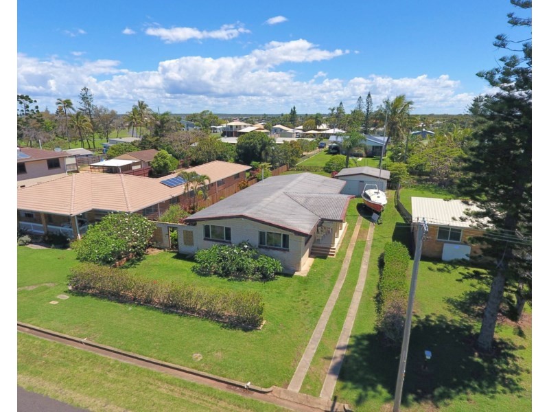 30 Esplanade, Elliott Heads QLD 4670