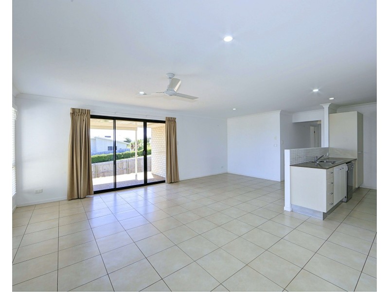 44 Sienna Boulevard, Ashfield QLD 4670