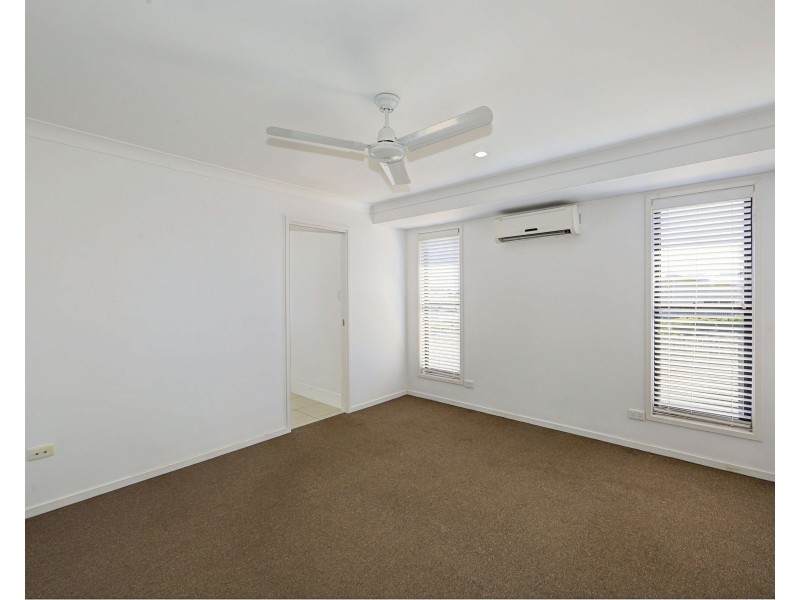 44 Sienna Boulevard, Ashfield QLD 4670