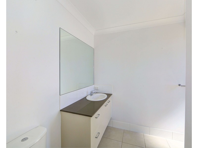 44 Sienna Boulevard, Ashfield QLD 4670