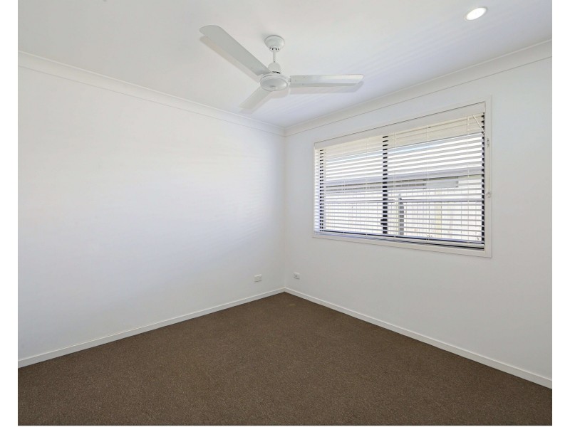 44 Sienna Boulevard, Ashfield QLD 4670