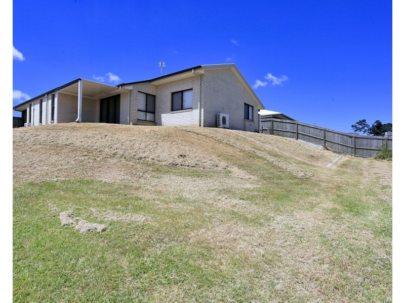 44 Sienna Boulevard, Ashfield QLD 4670