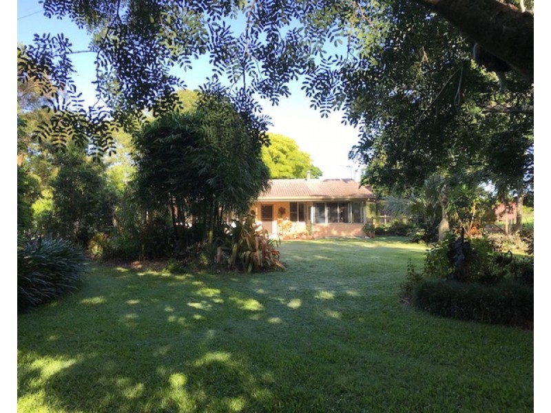 82 Raines Road, Sharon QLD 4670