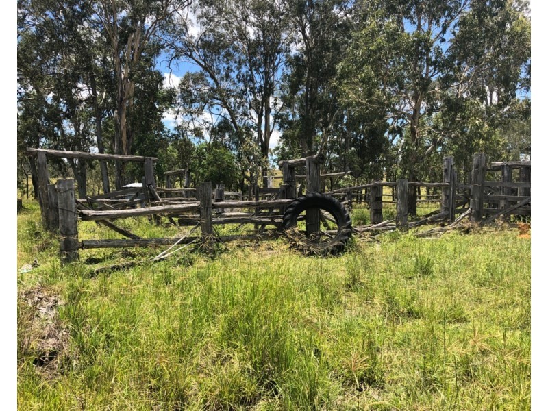 5 School Lane, Mount Perry QLD 4671