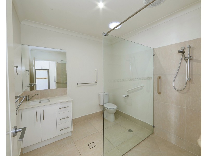 2/12 Tanner Street, Bargara QLD 4670